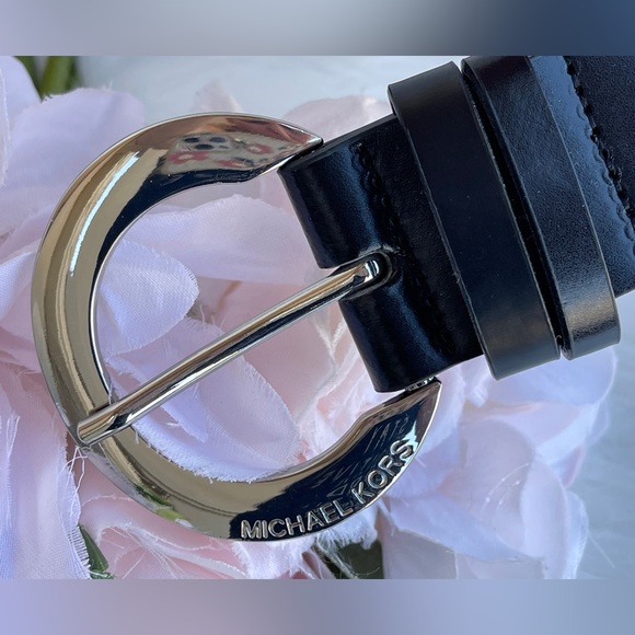 Michael Kors Women's Black Belt - Picture 9 of 14